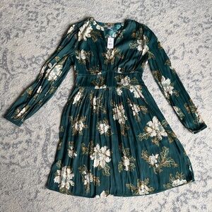 LOFT Green Floral Long Sleeve Dress